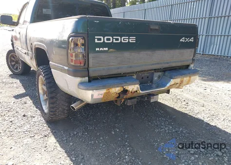 2001 Dodge Ram 1500 St z USA, uszkodzony, nr VIN 3B7HF13Z91G227332